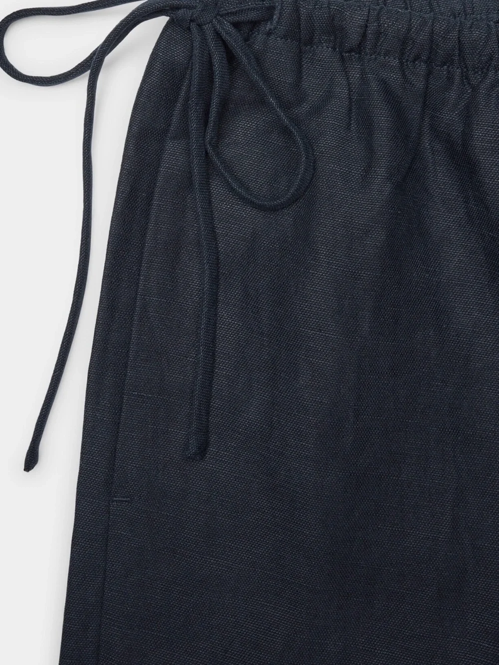 NWT Aritzia Wilfred Dark Night Navy Linen Artisan Pants